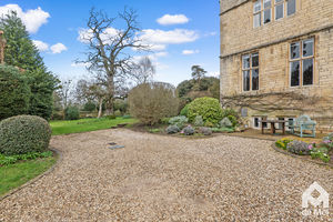 Photo 30- click for photo gallery